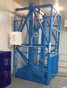 standar keamanan cargo lift barang